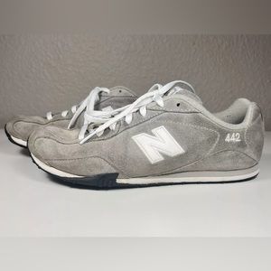 New Balance 442 Sneakers Women's Size 10 Gray Suede Lace-Up Low-Top